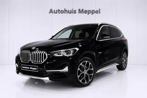 BMW X1 sDrive20i X-Line*LED*PDC*Navi*HiFi*Sportstoelen