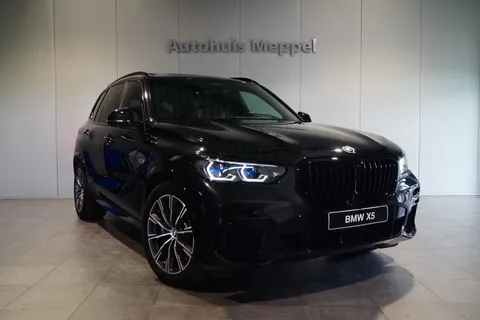 BMW X5 45e XDrive ** GERESERVEERD ** Laser Light | Head-Up Display | Panoramadak | 360 Camera | BMW X5 45e XDrive ** GERESERVEERD ** Laser Light | Head-Up Display | Panoramadak | 360 Camera |