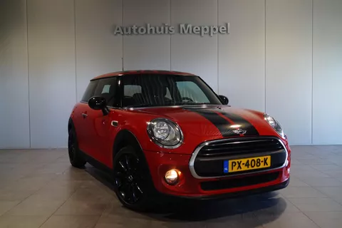 MINI One Sportstuur | Cruise Control | Velgen Cosmos Spoke Zwart | Nederlandse Auto MINI One Sportstuur | Cruise Control | Velgen Cosmos Spoke Zwart | Nederlandse Auto