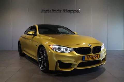 BMW M4 ** Gereserveerd ** DCT | keramische remmen | Head-Up display | 360 Camera | H/K Geluid | BMW M4 ** Gereserveerd ** DCT | keramische remmen | Head-Up display | 360 Camera | H/K Geluid |