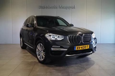 BMW X3 Xdrive20i * GERESERVEERD * Luxury Line | LED | Head-Up Display | 360 Camera | M -Leerstuurwiel |
