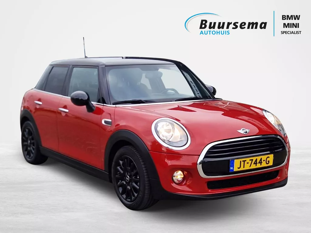 MINI Cooper Mini 1.5 Business | John Cooper Works Uitvoering | Sport interieur | Navigatie | Bluetooth Tel. |