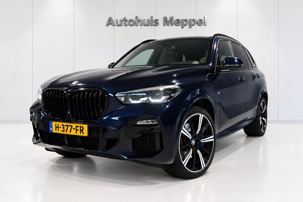 BMW X5 xDrive45e M-Sport*Carplay&amp;Android*Soft-Close*HUD*Trekhaak*LuchtVering