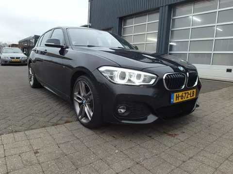 BMW 1 Serie 120i M-Sport Cent High Exe | Sport Automaat | Memory Seats | Led Koplampen |