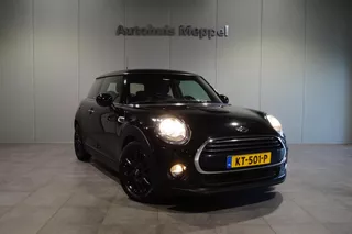 MINI Cooper ** GERESERVEERD ** 1.5 | Navigatie | Line Carbon Black | Engelse Vlag Achterlichten | Nederlandse Auto |