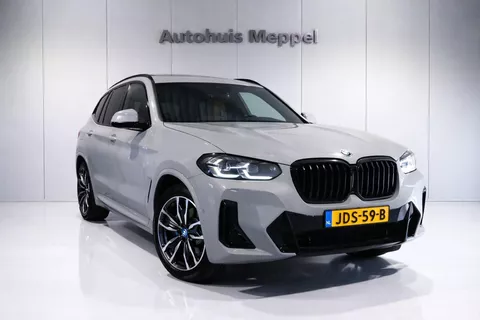 BMW X3 xDrive30e M-Sport | Spec M-Stoelen | LED | HUD | Pano| 360Cam