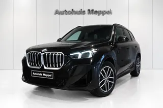 BMW X1 xDrive23i M-Sport*DrivingPro*360-Camera*Trekhaak*Head-up*LED
