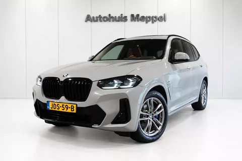 BMW X3 xDrive30e M-Sport | Spec M-Stoelen | LED | HUD | Pano| 360Cam