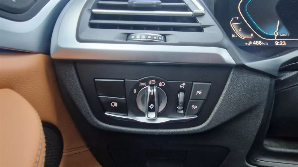 BMW X3 xDrive30e ** GERESERVEERD ** M-sport/// | Adaptieve LED | Head-up Display | HiFi | Panoramadak | BMW X3 xDrive30e ** GERESERVEERD ** M-sport/// | Adaptieve LED | Head-up Display | HiFi | Panoramadak |