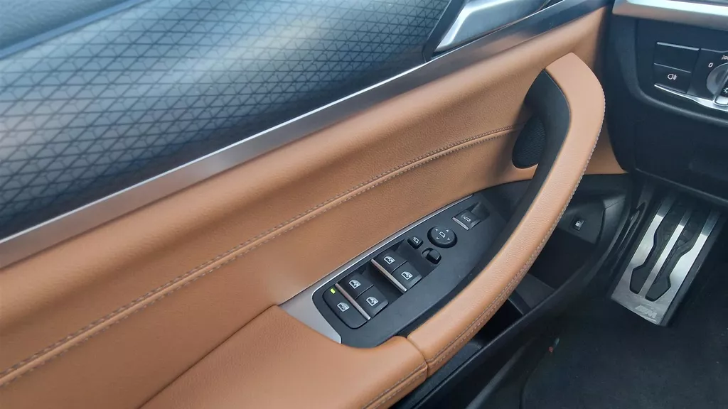 BMW X3 xDrive30e ** GERESERVEERD ** M-sport/// | Adaptieve LED | Head-up Display | HiFi | Panoramadak | BMW X3 xDrive30e ** GERESERVEERD ** M-sport/// | Adaptieve LED | Head-up Display | HiFi | Panoramadak |