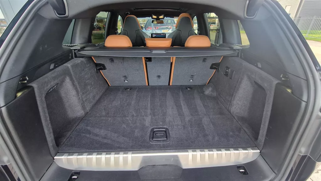 BMW X3 xDrive30e ** GERESERVEERD ** M-sport/// | Adaptieve LED | Head-up Display | HiFi | Panoramadak | BMW X3 xDrive30e ** GERESERVEERD ** M-sport/// | Adaptieve LED | Head-up Display | HiFi | Panoramadak |