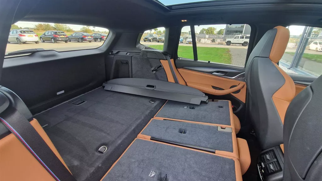 BMW X3 xDrive30e ** GERESERVEERD ** M-sport/// | Adaptieve LED | Head-up Display | HiFi | Panoramadak | BMW X3 xDrive30e ** GERESERVEERD ** M-sport/// | Adaptieve LED | Head-up Display | HiFi | Panoramadak |