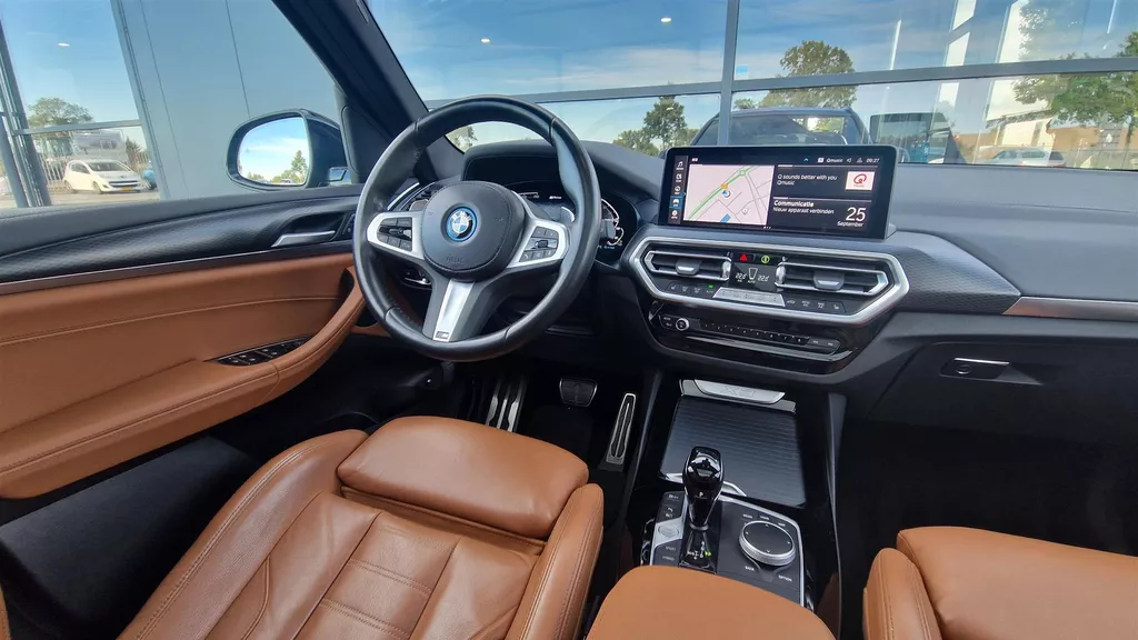 BMW X3 xDrive30e ** GERESERVEERD ** M-sport/// | Adaptieve LED | Head-up Display | HiFi | Panoramadak | BMW X3 xDrive30e ** GERESERVEERD ** M-sport/// | Adaptieve LED | Head-up Display | HiFi | Panoramadak |