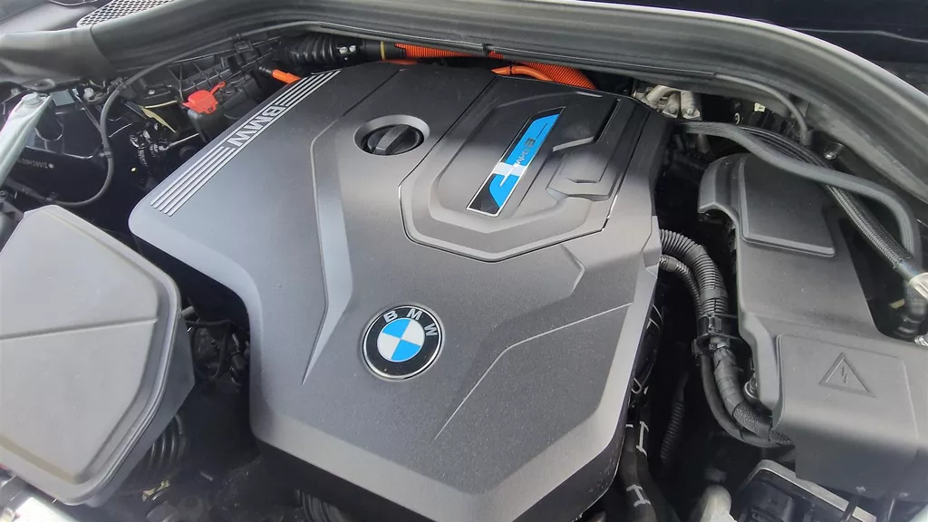 BMW X3 xDrive30e ** GERESERVEERD ** M-sport/// | Adaptieve LED | Head-up Display | HiFi | Panoramadak | BMW X3 xDrive30e ** GERESERVEERD ** M-sport/// | Adaptieve LED | Head-up Display | HiFi | Panoramadak |