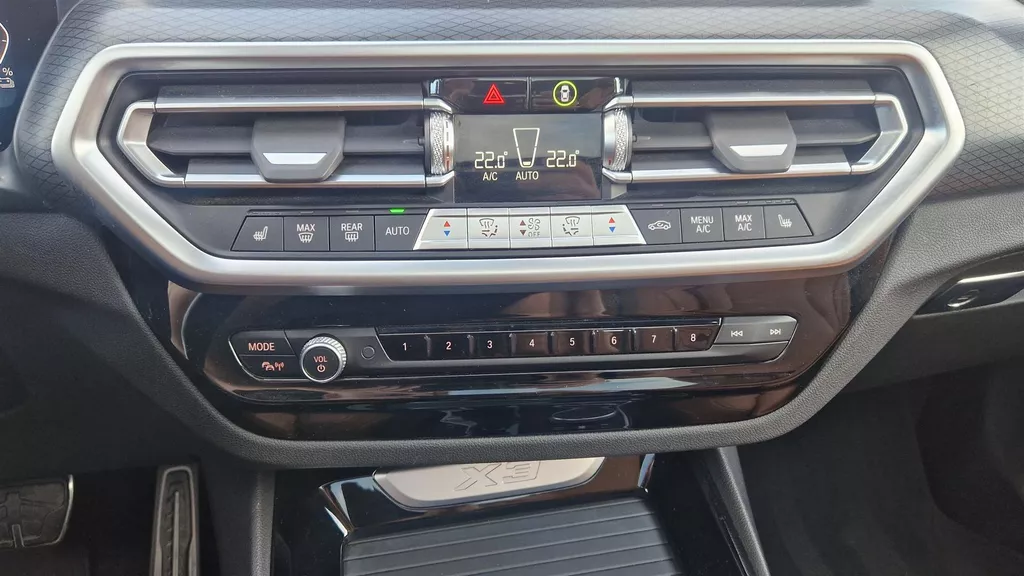 BMW X3 xDrive30e ** GERESERVEERD ** M-sport/// | Adaptieve LED | Head-up Display | HiFi | Panoramadak | BMW X3 xDrive30e ** GERESERVEERD ** M-sport/// | Adaptieve LED | Head-up Display | HiFi | Panoramadak |