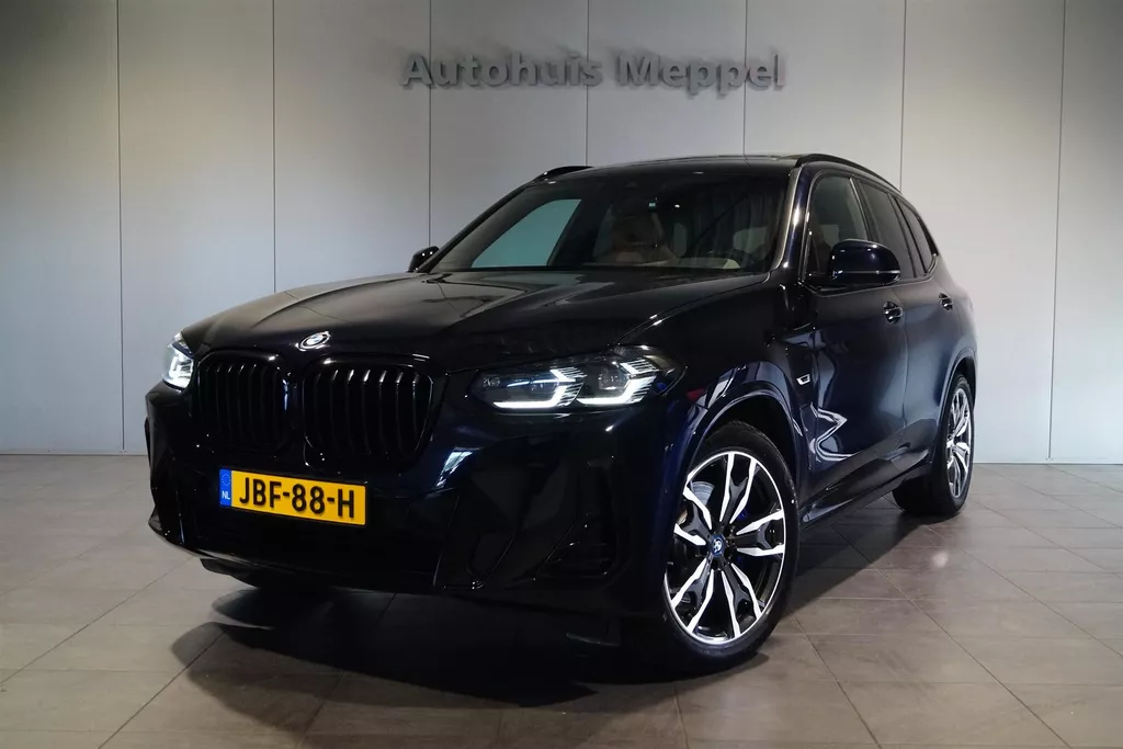 BMW X3 xDrive30e ** GERESERVEERD ** M-sport/// | Adaptieve LED | Head-up Display | HiFi | Panoramadak | BMW X3 xDrive30e ** GERESERVEERD ** M-sport/// | Adaptieve LED | Head-up Display | HiFi | Panoramadak |