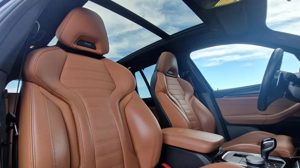 BMW X3 xDrive30e ** GERESERVEERD ** M-sport/// | Adaptieve LED | Head-up Display | HiFi | Panoramadak | BMW X3 xDrive30e ** GERESERVEERD ** M-sport/// | Adaptieve LED | Head-up Display | HiFi | Panoramadak |