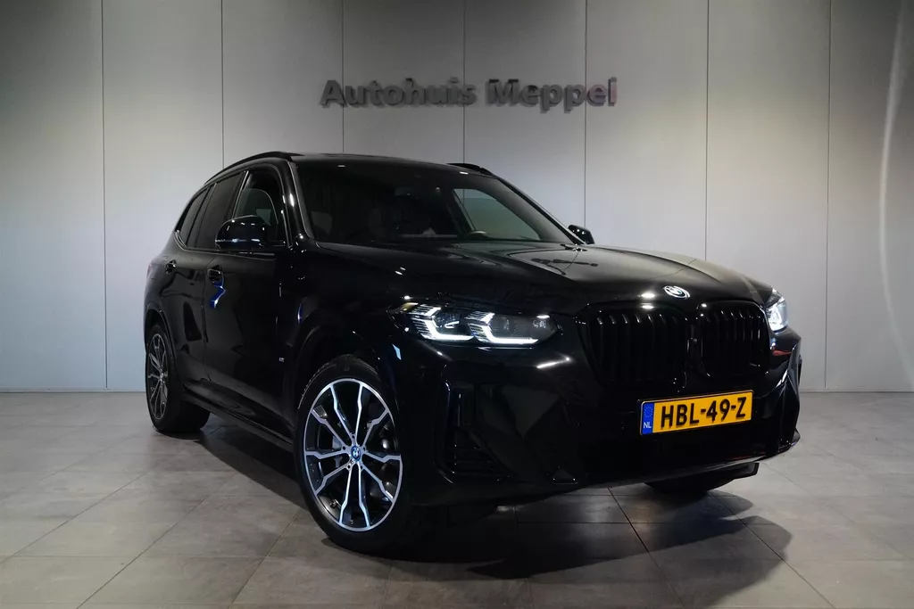 BMW X3 Xdrive30e M-Sport | HUD | LED | 360 camera | Panoramadak | Fabriek garantie |