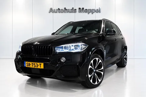 BMW X5 xDrive35i M-Sport*NL-Auto*DrivingPlus*LED+*HUD*HiFi*Soft-Close*PDC