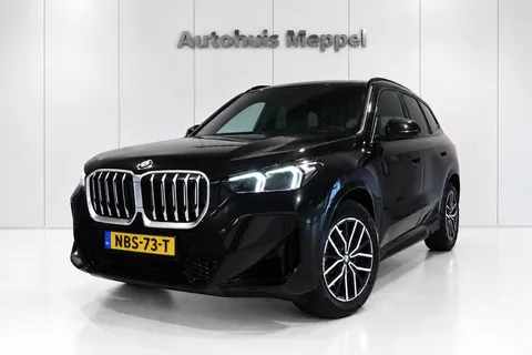 BMW X1 xDrive23i M-Sport*DrivingPro*360-Camera*Trekhaak*Head-up*LED